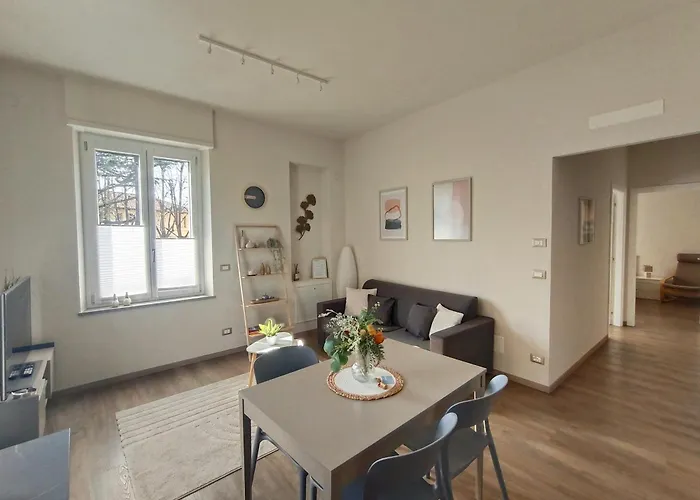 Casa Nina Nuovo In Centro Di Bra